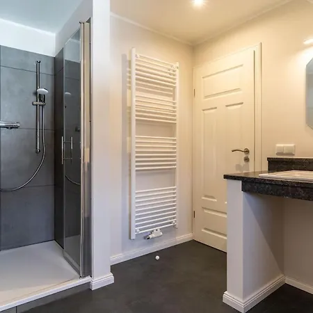 Reetdachhaus Steuerbord & Backbord Reetdachhaus Sandhus Steuerbord * Sankt Peter-Ording