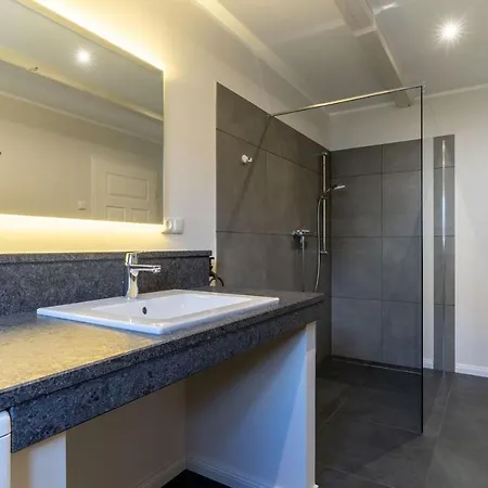 Reetdachhaus Steuerbord & Backbord Reetdachhaus Sandhus Steuerbord