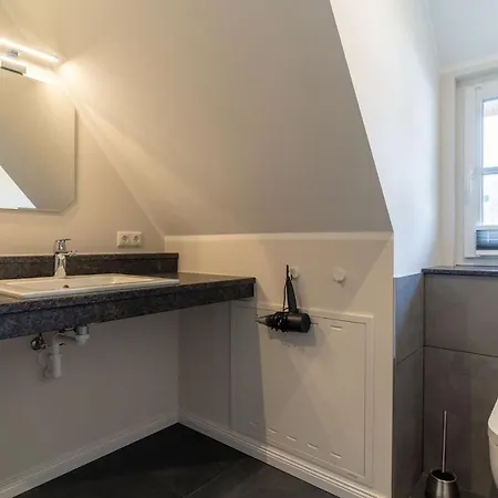 Reetdachhaus Steuerbord & Backbord Reetdachhaus Sandhus Steuerbord Prázdninový dům