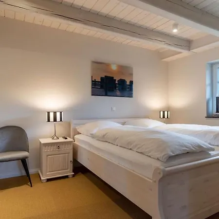 Reetdachhaus Steuerbord & Backbord Reetdachhaus Sandhus Steuerbord Prázdninový dům Sankt Peter-Ording